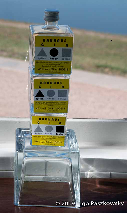 Kornhaus: Es gibt natürlich auch einen Bauhaus-Gin, nicht gerade preiswert / Foto: Ingo Paszkowsky