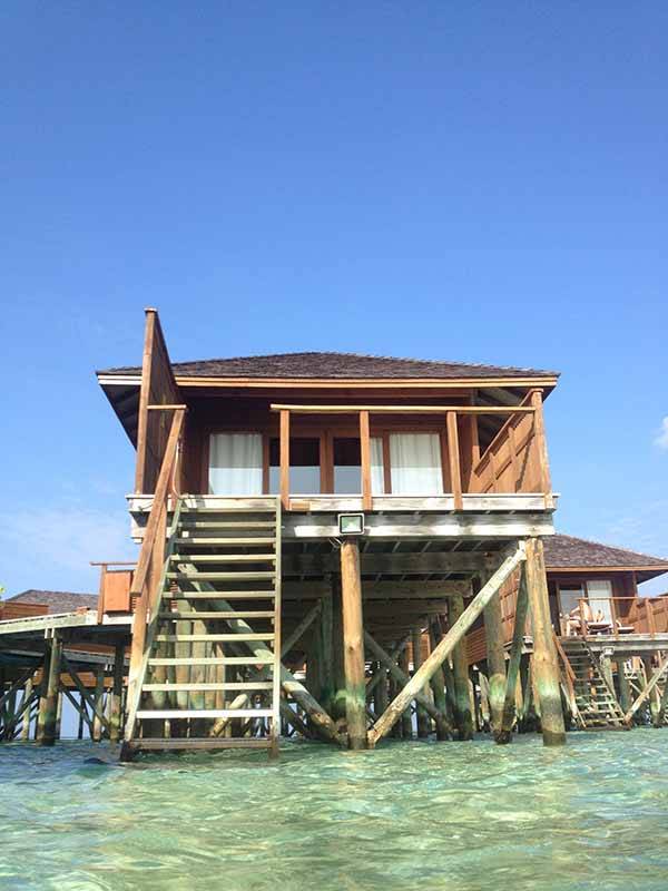 Im Süd-Ari-Atoll zählt Vilamendhoo zu den jüngeren Hotelinseln. Foto: Ronald Keusch