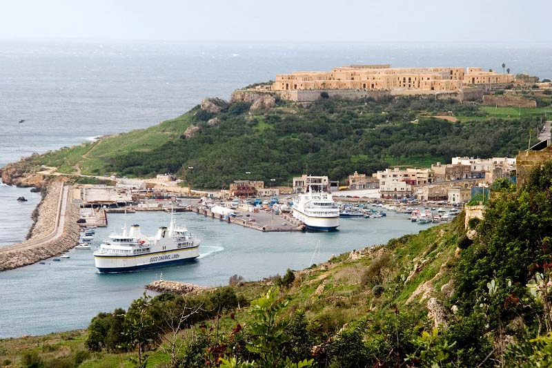 Hafen von Gozo mit Fährschiffen / Foto: Ingo Paszkowsky