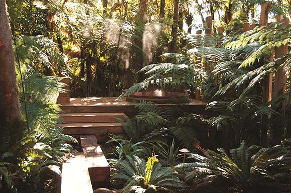 NavigateOceaniaTreetopsLodge EstateSpaHottub600