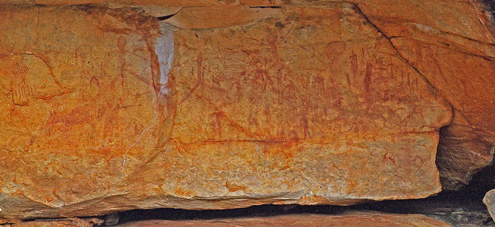 Die Kultur der Aborigines - Fast Facts und Touren 5 Höhlenzeichungen der Aborigines in der Nähe der Mitchell Falls. Foto: Ingo Paszkowsky
