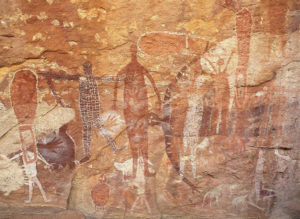 Das Festival-Gelände liegt auf heiligem Boden und ist für die Aborigines ein spirituell bedeutsamer Ort. Foto: Tourism Queensland