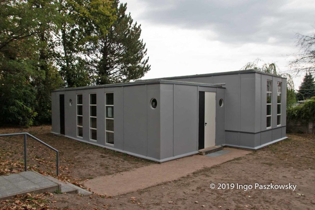 Das Stahlhaus in der Bauhaussiedlung Dessau-Törten. Schön anzusehen, aber für ein Wohnhaus eher suboptimal.