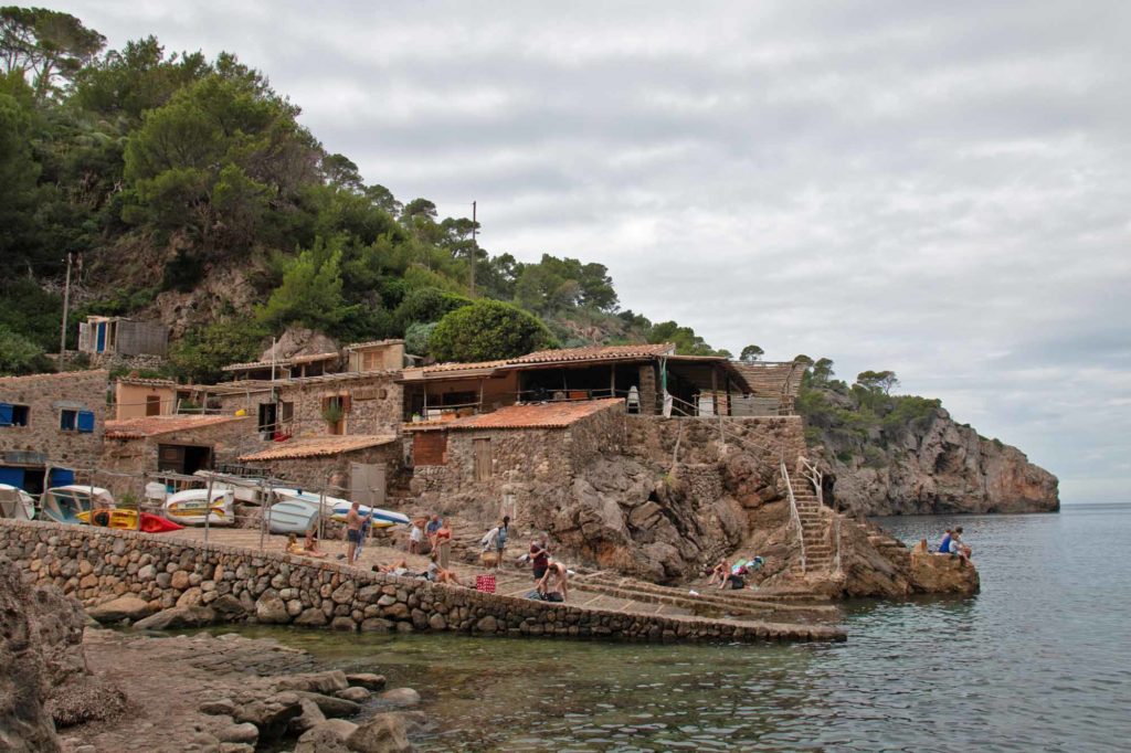 Kleine Bucht Cala Deià, inzwischen kein Geheimtipp mehr / Foto: Ingo Paszkowsky