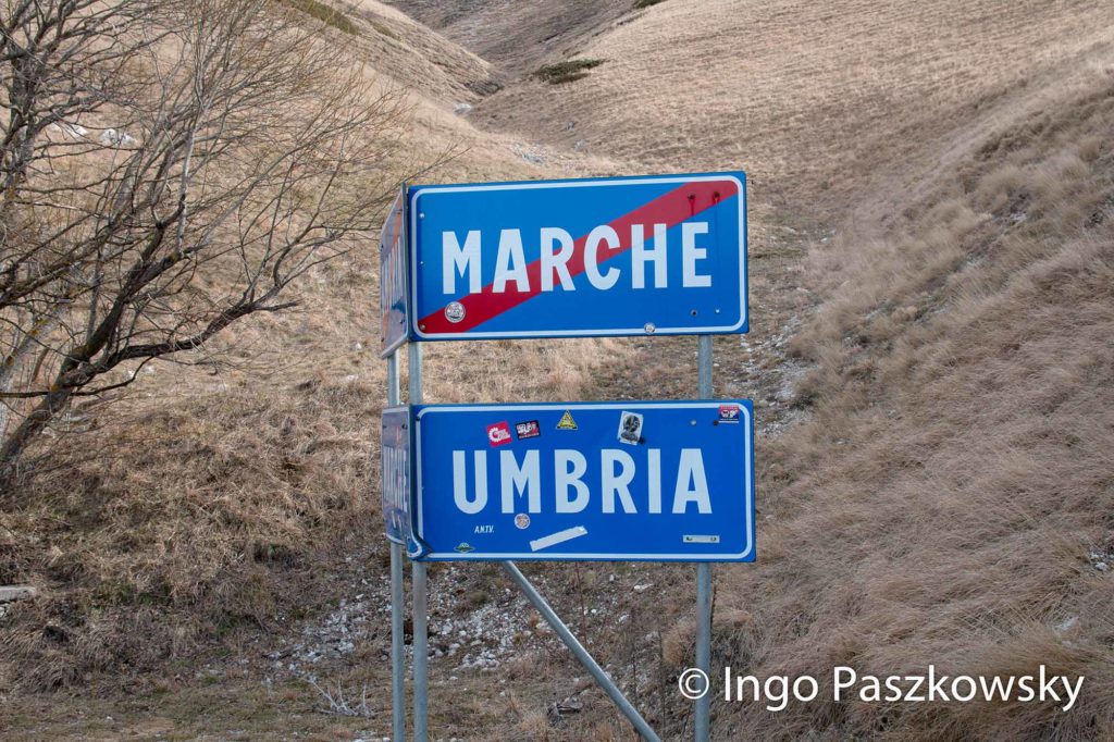 Auf dem Weg nach Castelluccio. Der Nationalpark Monti Sibillini liegt zum größten Teil in der Region Marken, aber auch in Umbrien