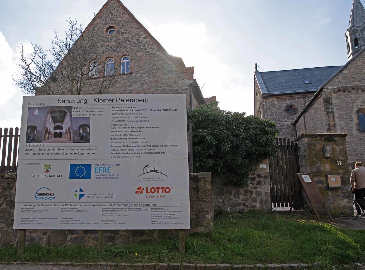 Einblicke ins Kloster Petersberg mit der Stiftskirche