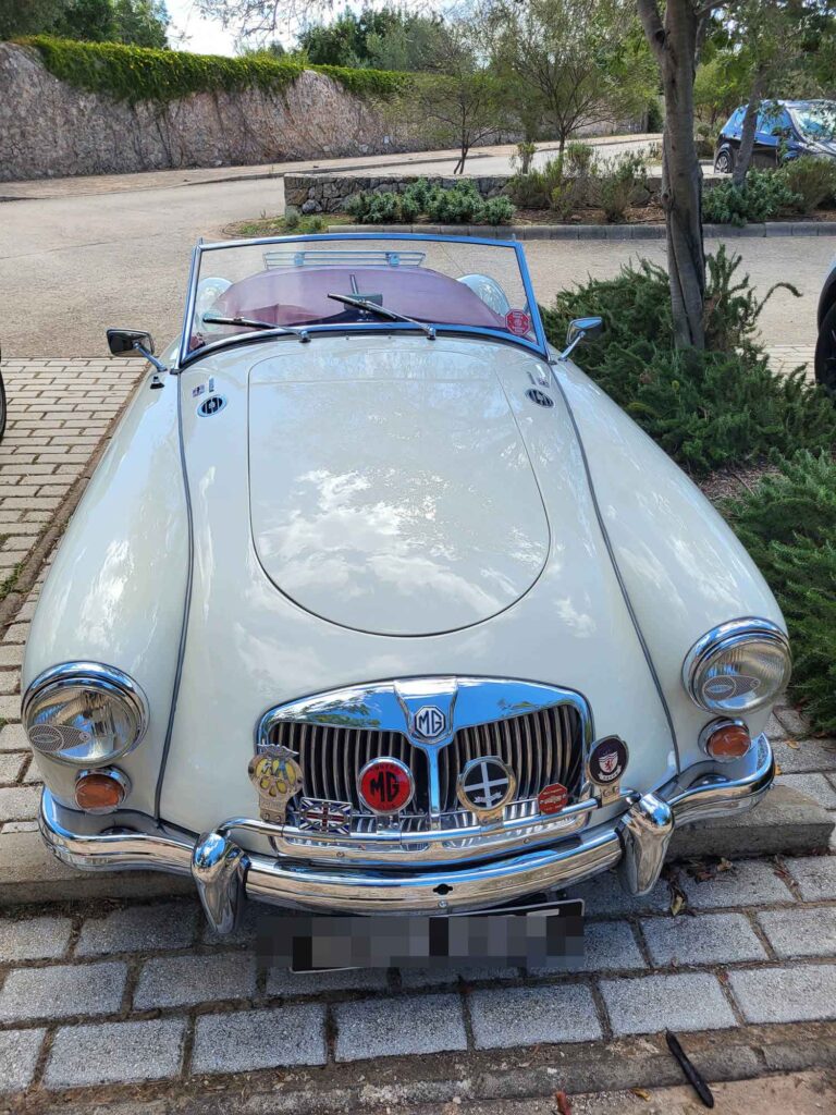 MG A Roadster - Vorderansicht