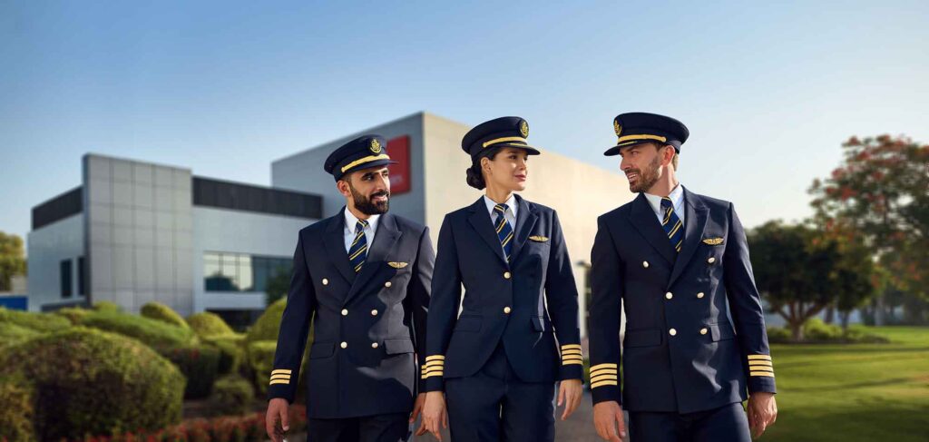 Zwei Flugkapitäne und eine Flugkapitänin