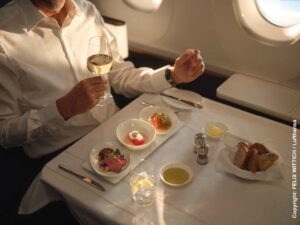 Kleine Mahlzeit in der First Class mit FOX